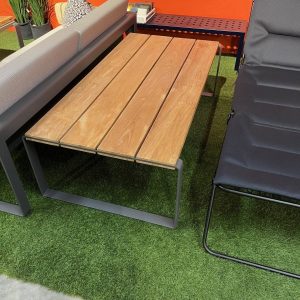 Sundays Design Core sofabord i teak og aluminium