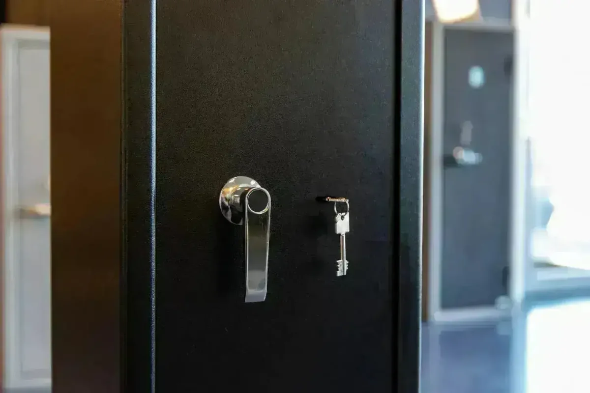 Raufoss Basic 6 våpenskap – sikker og romslig våpenoppbevaring - Image 5