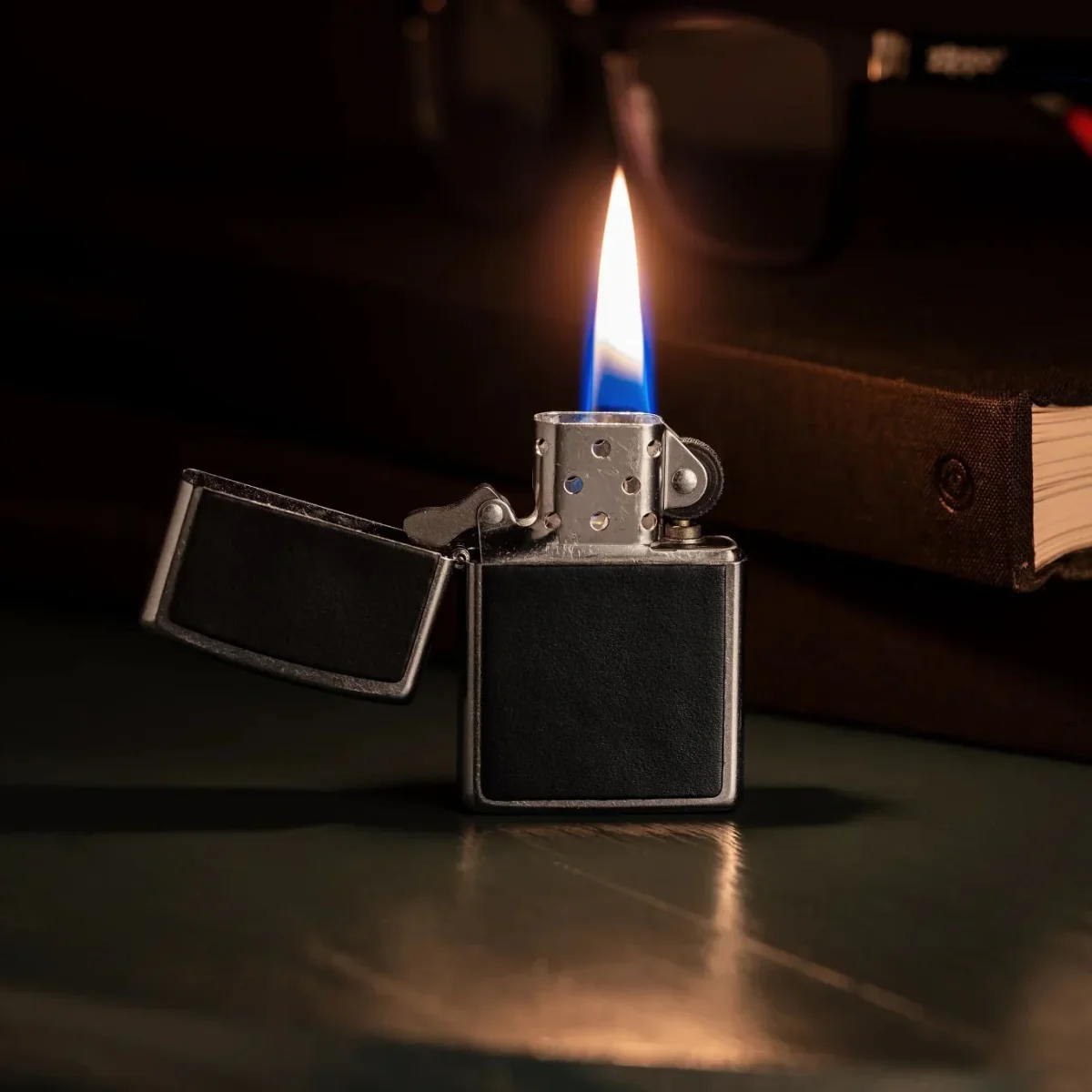 Zippo - Black Leather Emblem - Street Chrome Lighter - Image 4